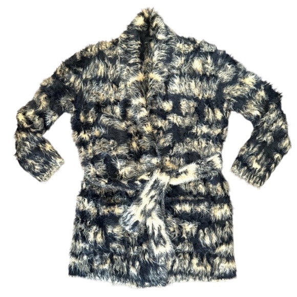 BCBG MAX AZARIA “Catherine” faux fur coat, size XS - Picture 1 of 13